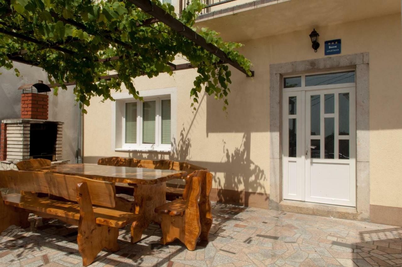 Holiday Home Domi Novi Vinodolski Esterno foto